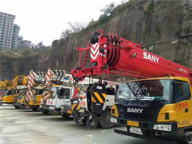 汤原县吊车出租按什么计费？台班费、单次费、里程费怎么算？